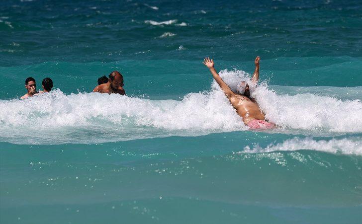 Ege Bölgesi'nin turistik ilçelerinde hem tatil hem de dönüş yolculuğu devam ediyor G3