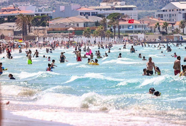 Ege Bölgesi'nin turistik ilçelerinde hem tatil hem de dönüş yolculuğu devam ediyor G5