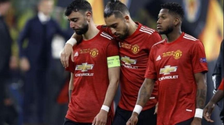 MANU'da Alex Telles sakatlandı