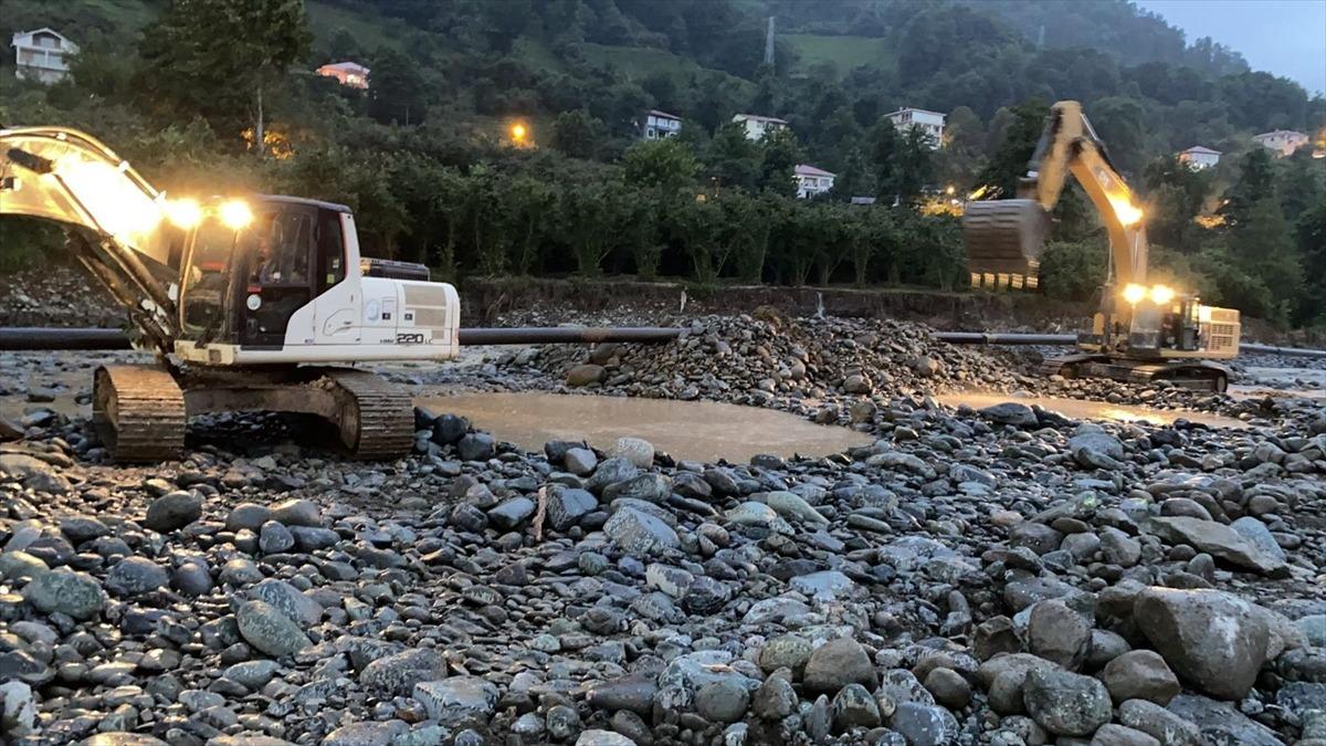 Artvin'in Arhavi il&ccedil;esinde arıza giderildi su verilmeye başlandı