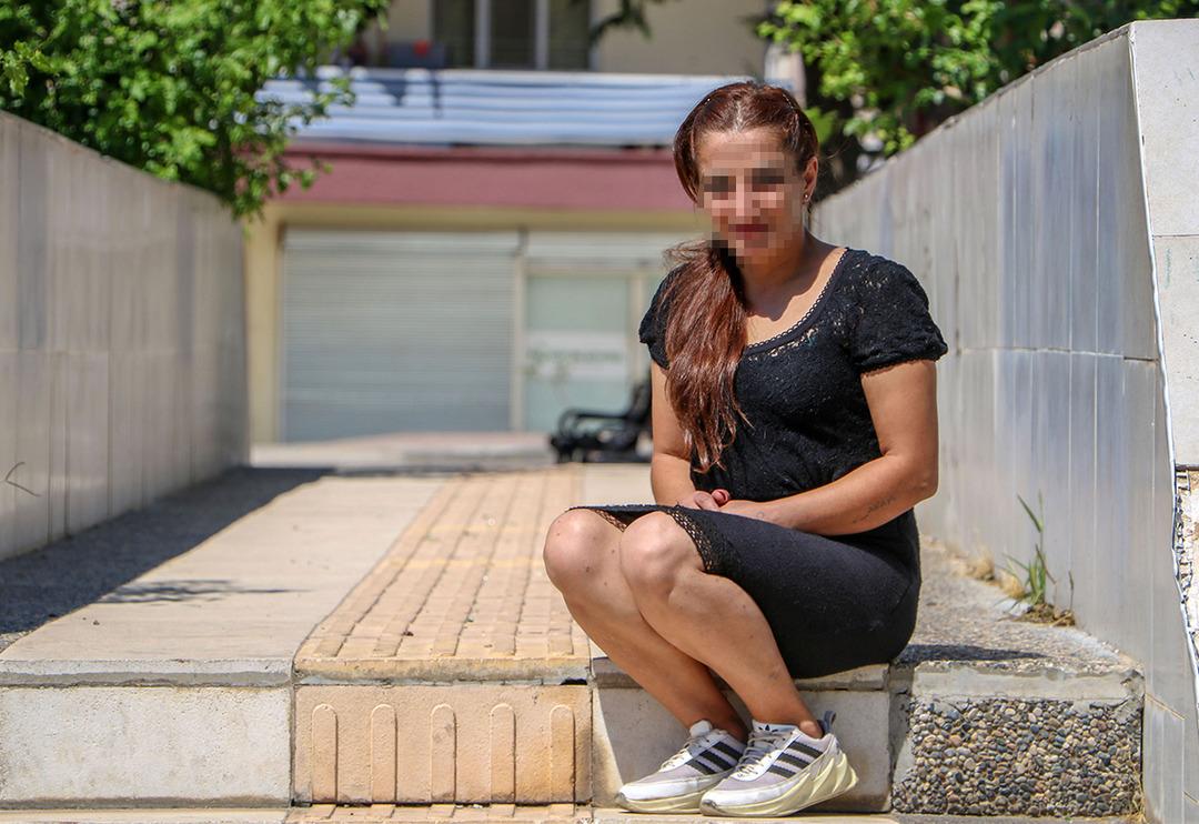 Kocası tarafından &ouml;nce hırsızlığa sonra fuhuşa zorlandı! Yaşadıkları kan dondurdu