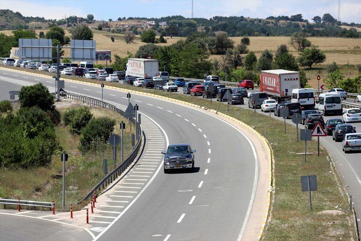 Bayram tatilinin son gününde dönüş yoğunluğu! Sonu görünmüyor G5