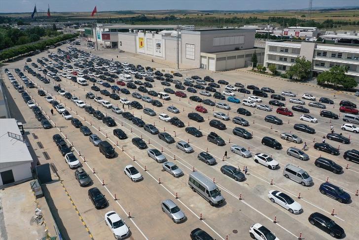 Kapıkule'de gurbetçi yoğunluğu yaşanıyor G3