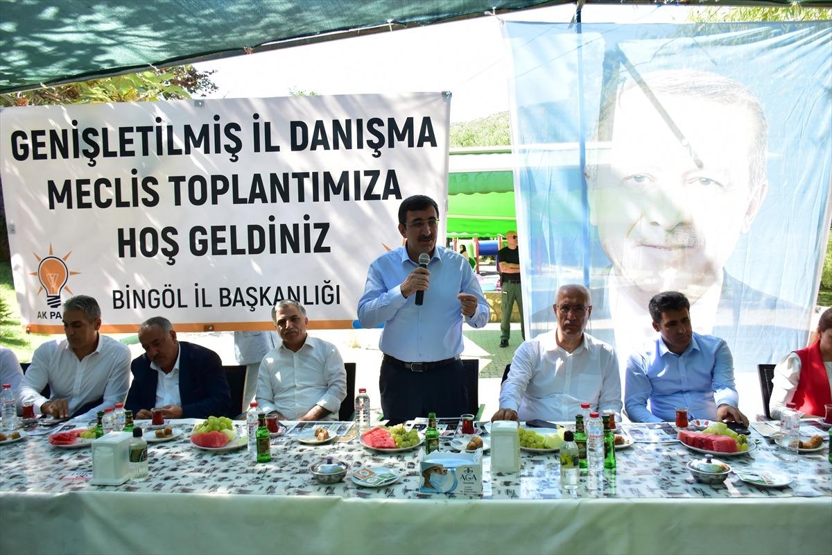 Cevdet Yılmaz, Bing&ouml;l'de AK Parti Genişletilmiş İl Danışma Meclisi Toplantısı'nda konuştu: