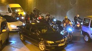 Pes dedirten görüntüler! Yol ortasında yapmadıkları kalmadı