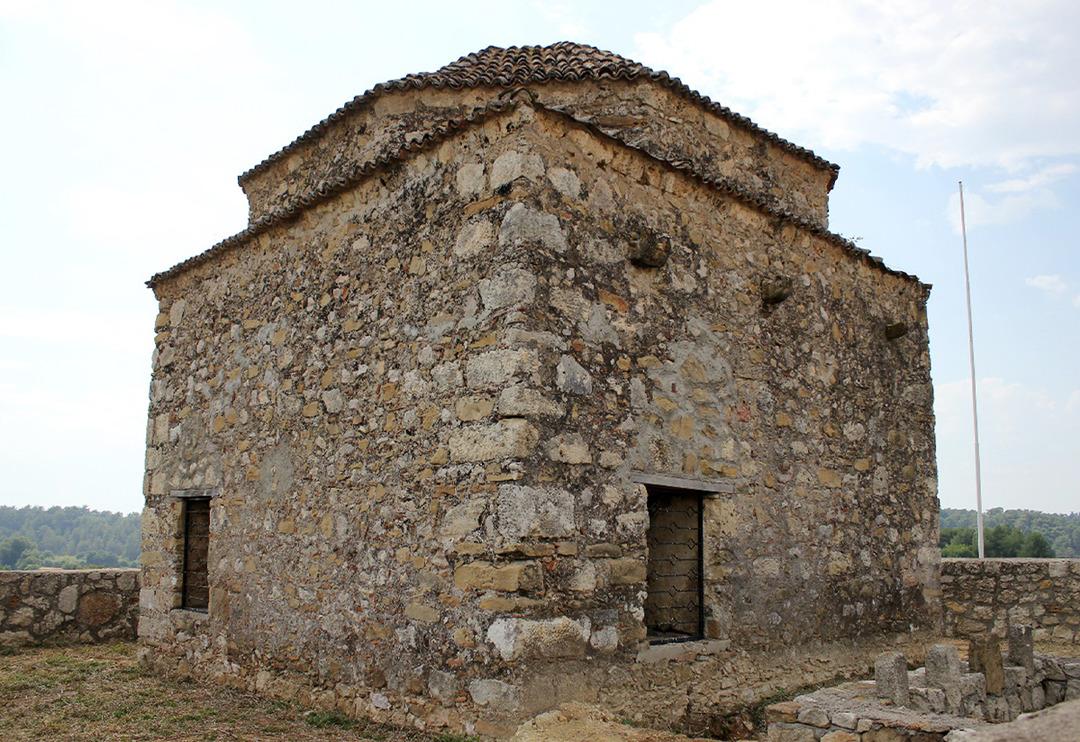 Yıllara meydan okudu ama... Antalya'daki Macar Camii'nde utandıran g&ouml;r&uuml;nt&uuml;!
