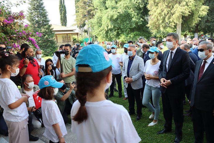Milli Eğitim Bakanı Ziya Selçuk, Mersin'de okul ziyaretinde konuştu: G5