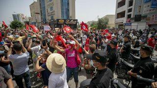 Tunus'ta hükümet krizi: Gece yarısı ülke karıştı! İşte son gelişmeler