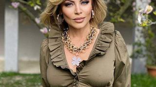 Seray Sever bikinisini giydi, fiziğini sergiledi