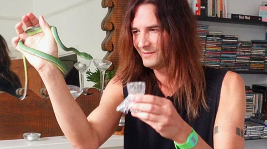 Vücuduna yıllardır yılan zehri enjekte eden Steve Ludwin, bilim insanlarının odak noktası oldu