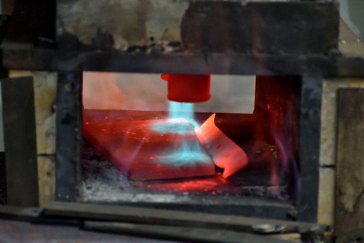 Çorumlu Abdulsamet ustanın bıçakları yurt dışında da alıcı buluyor G4