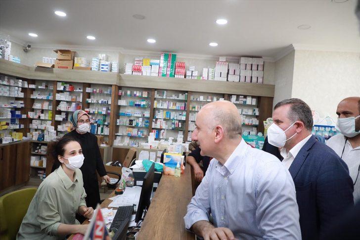 Ulaştırma ve Altyapı Bakanı Adil Karaismailoğlu, Güneysu'daki afet bölgesinde incelemelerde bulundu: G5