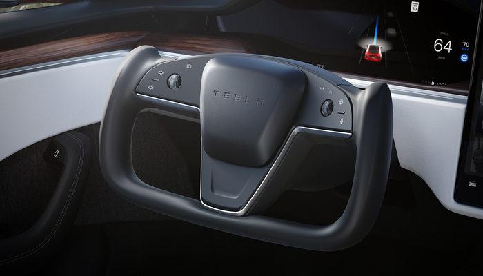 Elon Musk doğruladı: Tesla Model S Plaid'te yarım direksiyon standart!
