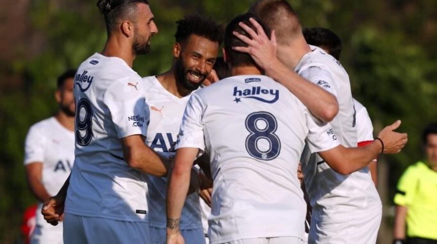 Nazım Sangare: Farklı mevki maçta zorluyor