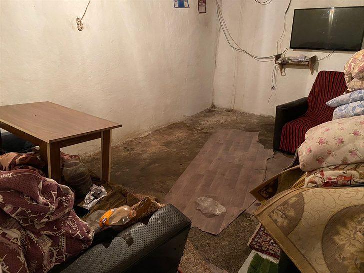 Ardahan'da sağanak nedeniyle dere taştı, yol ve evleri su bastı G1