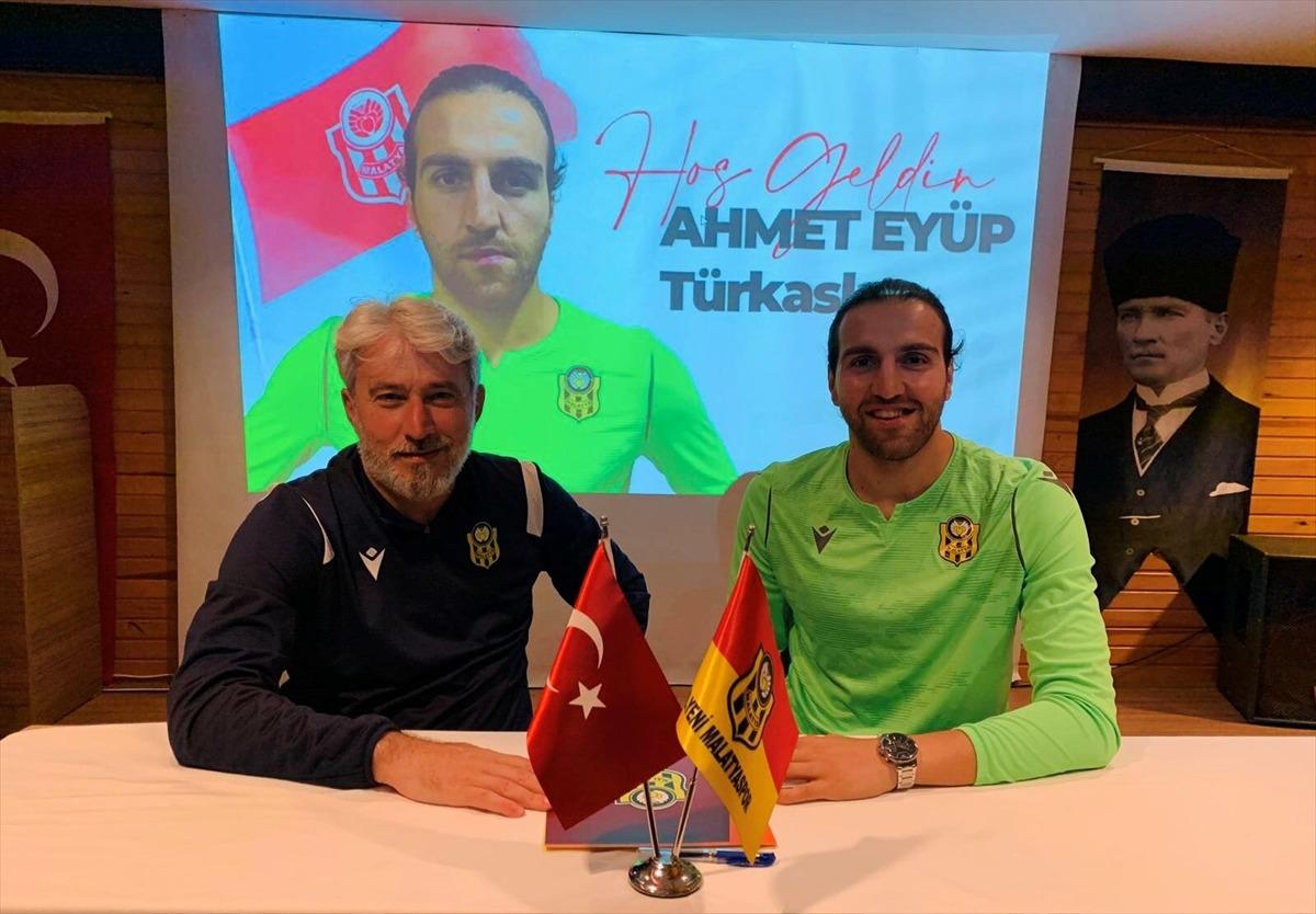 Yeni Malatyaspor, kaleci Ahmet Ey&uuml;p T&uuml;rkaslan'ı transfer etti