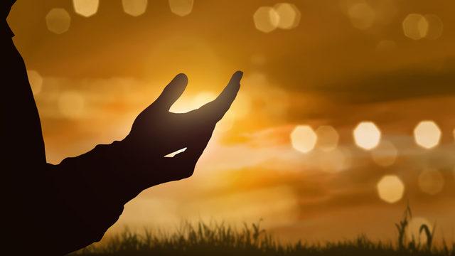 Salavat okunuşu: Salavatı şerif okunuşu ve anlamı nedir? (Salatu selam nasıl getirilir?