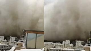 Çin'de panik! Kum fırtınası şehrin üzerine çöktü