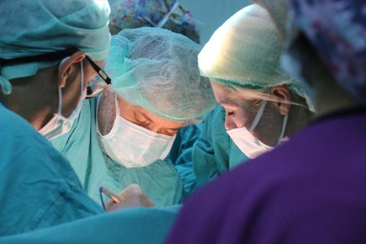 Akdeniz Üniversitesi'nde Türkiye'nin ikinci rahim nakli gerçekleştiriliyor G2