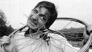 ‘Bu nasıl iştah’ dedirtti! Uçaktan bisiklete kadar her şeyi yiyebilen adam: Michel Lotito 