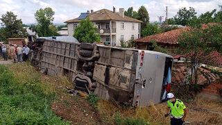 Kastamonu'da otobüs ile otomobil kafa kafaya çarpıştı! Çok sayıda yaralı var