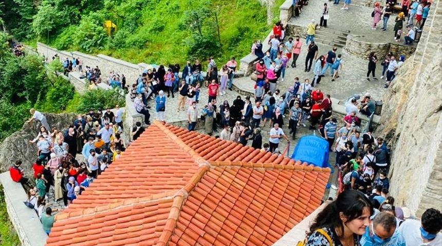 Sümela Manastırı'nı Kurban Bayramı'nda 8 bin 227 kişi ziyaret etti