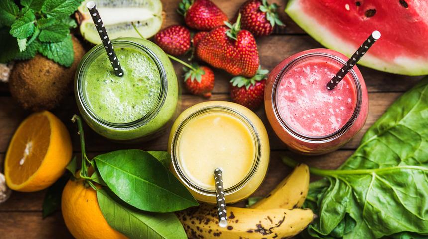 Yaz aylarında sizi anında ferahlatacak birbirinden pratik meyve suyu tarifleri