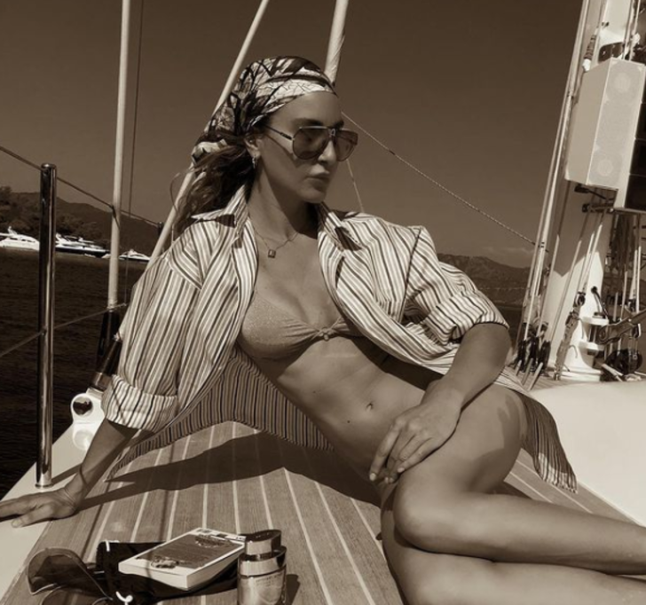 Ece Sükan Bodrum sahilini yaktı geçti! Düzgün fiziğiyle görenleri kıskandırdı G1