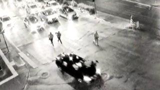 Dehşete düşüren anlar! Alkollü sürücü, polisi aracın kaputunda sürükledi