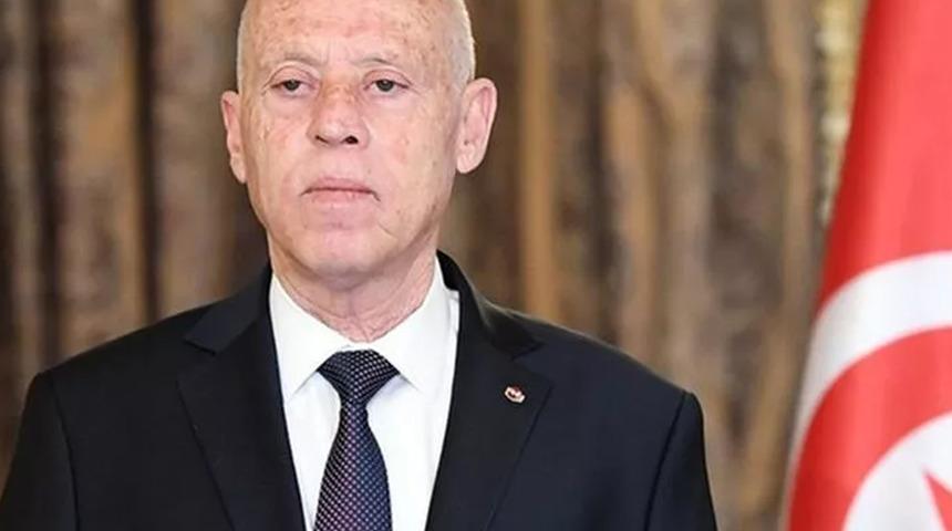 Tunus Cumhurbaşkanı, bazı üst düzey devlet yetkililerinin görevlerine son verdi