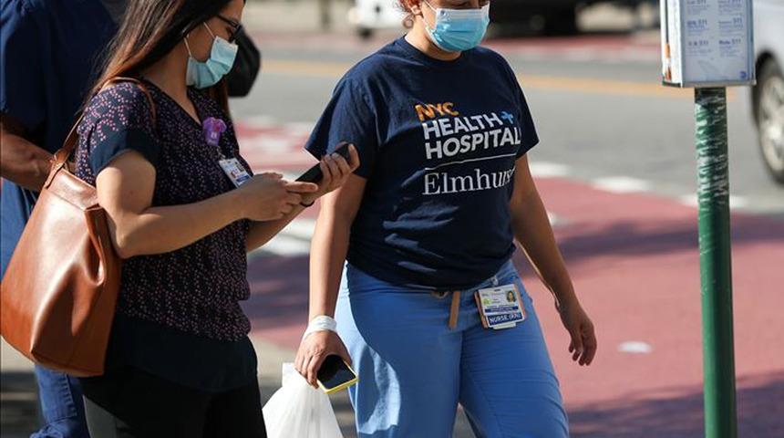 ABD'de sağlık yetkilileri "iç mekanlarda maske kullanımı" tavsiyesine geri döndü