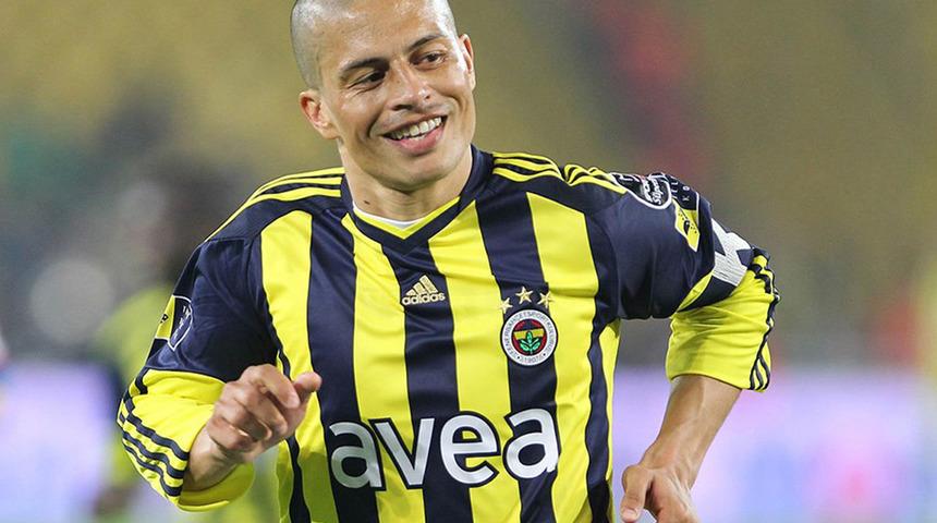 Türkiye'ye transfer olmuş en iyi yabancı futbolcular! Hepsi taraftarların sevgilisi olmuştu...