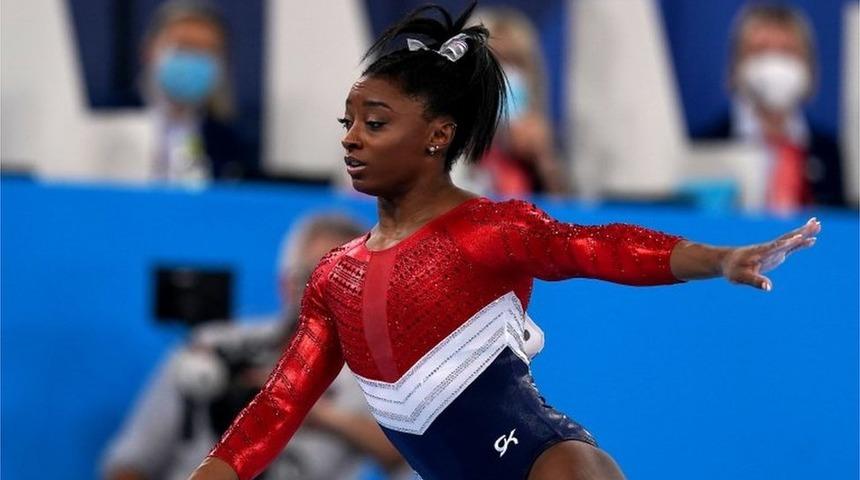 2020 Tokyo Olimpiyatları: ABD'li jimnastik&ccedil;i Simone Biles finallerden &ccedil;ekildi