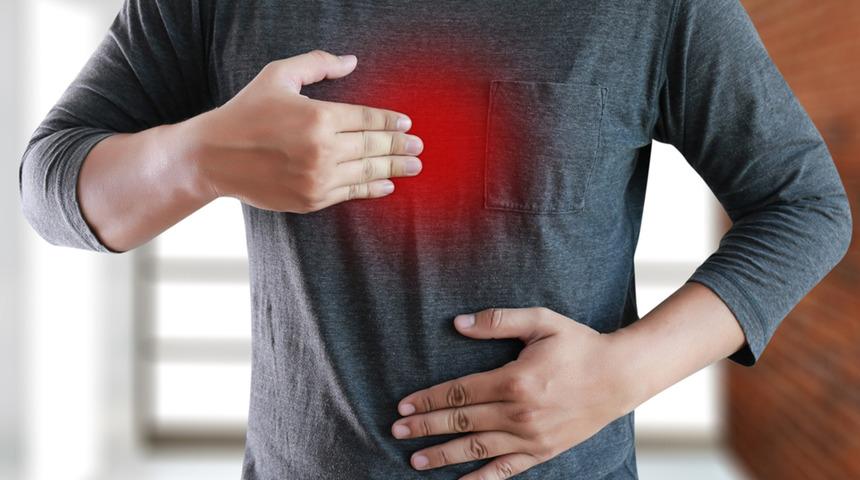 Refl&uuml; tedavisinde &ouml;nemli rol oynayacak 10 etkili &ouml;neri! Pandemide mutlaka uygulayın