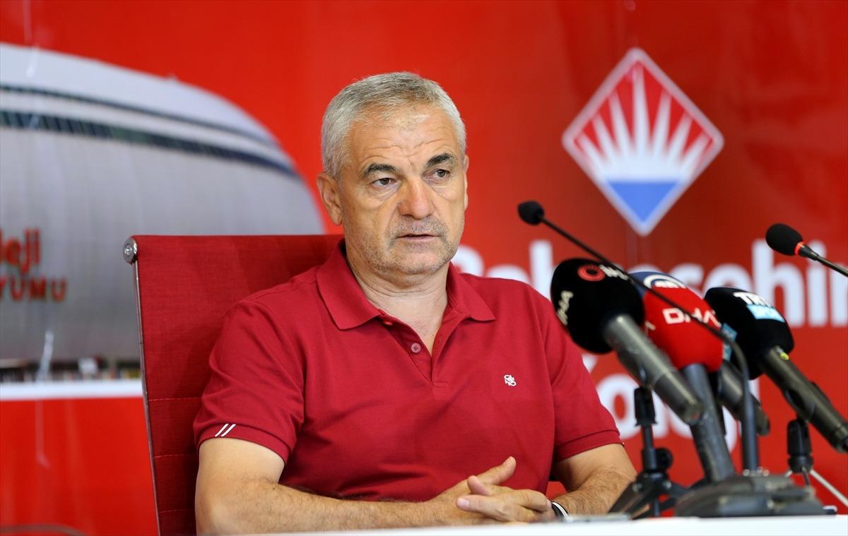 Sivasspor-Petrocub ma&ccedil;ına doğru