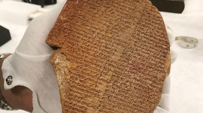 Gılgamış Destanı: ABD'li yetkililer, yasa dışı yollardan &uuml;lkeye sokulan tablete el koydu