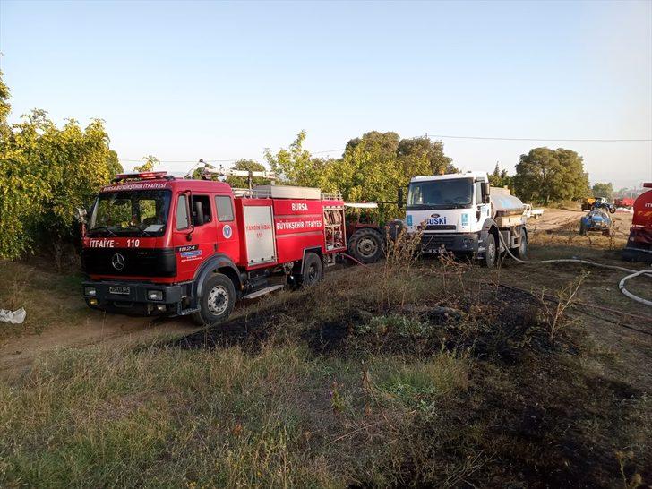 Bursa'da çıkan yangında 6 bin saman balyası yandı G4