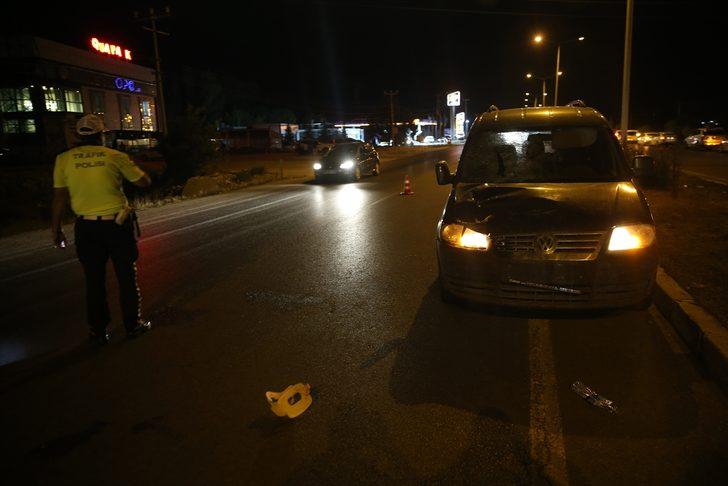 Sivas'ta hafif ticari aracın çarptığı yaya ağır yaralandı G3