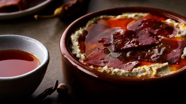 28 Temmuz 2021 Çarşamba MasterChef pastırmalı humus nasıl yapılır, malzemeleri neler? İşte pastırmalı humus tarifi...