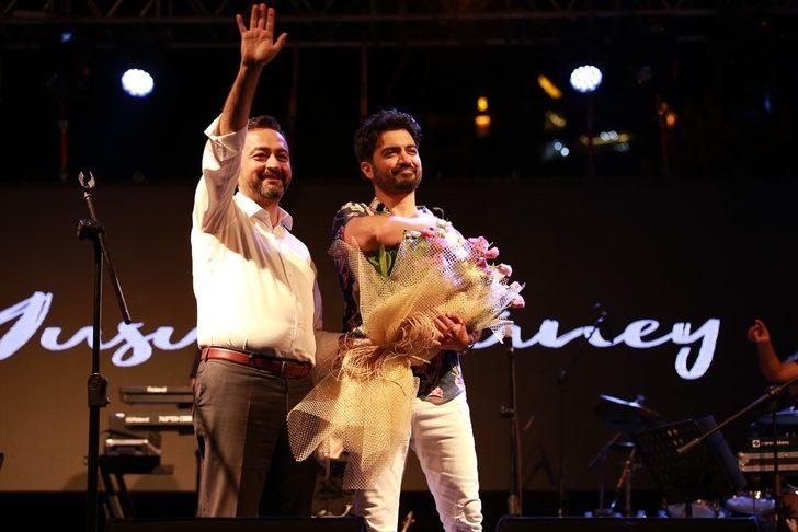 Sanatçı Yusuf Güney Elbistan Festivali'nde sahne aldı G2