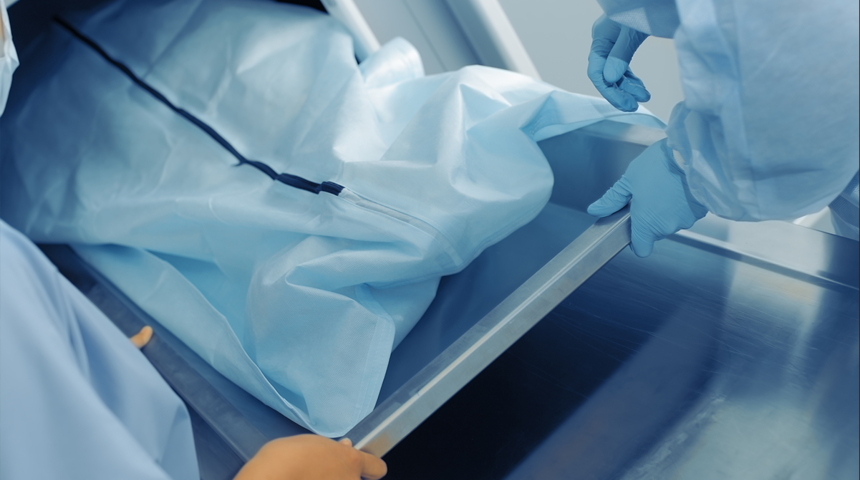 Ölülere makyaj yapan morg makyaj sanatçıları tüyler ürpertiyor 