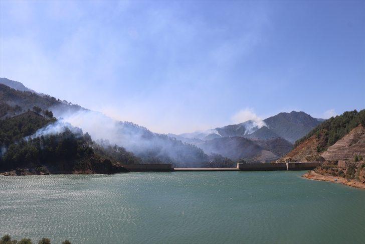 GÜNCELLEME - Adana Aladağ'da çıkan orman yangınına müdahale ediliyor G4