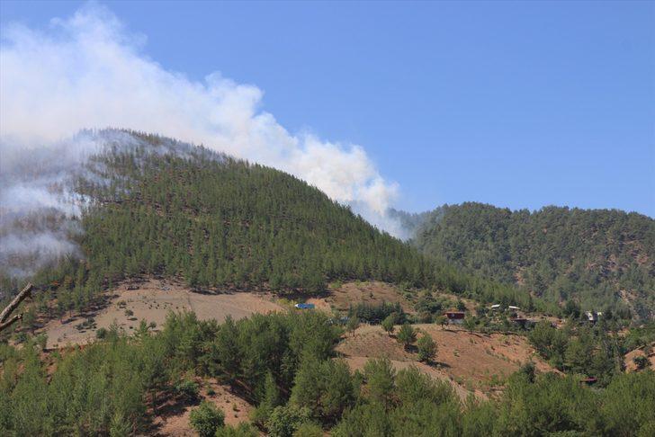 GÜNCELLEME - Adana Aladağ'da çıkan orman yangınına müdahale ediliyor G5