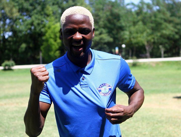 Adana Demirsporlu David Akintola: "Ligi çok iyi bir yerde bitireceğimize inanıyorum" G1