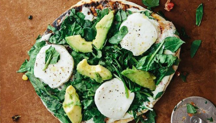 Yeni lezzetler arayanlara özel! Pizzanın en benzersiz ve sağlıklı hali: Avokadolu pizza