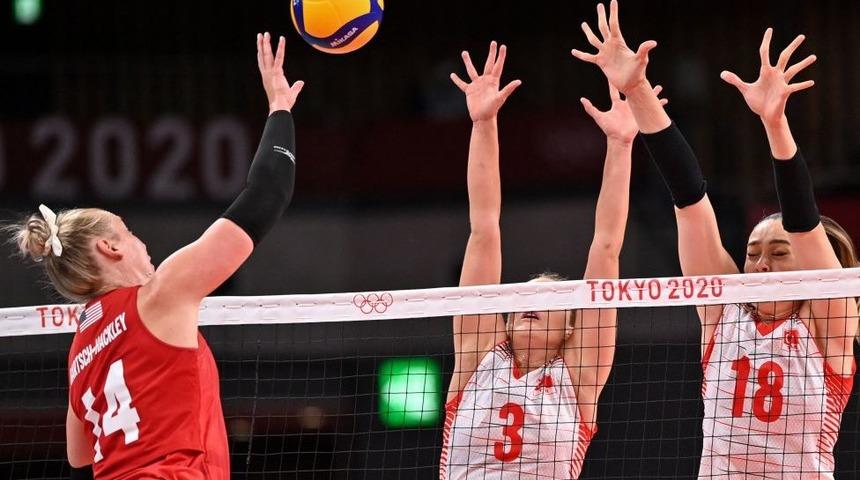 T&uuml;rkiye Kadın Milli Voleybol takımı, &ccedil;ekişmeli ma&ccedil;ta ABD'ye 3-2 yenildi