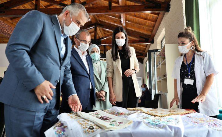 AK Parti'li Karaaslan, partisinin Bafra İlçe Danışma Meclisi Toplantısı'nda konuştu: G3