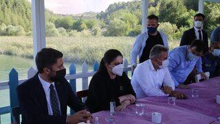 GÜNCELLEME 2 - Adana Aladağ'da çıkan orman yangınına müdahale ediliyor