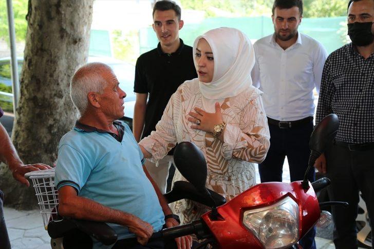 AK Partili Çiğdem Erdoğan Atabek şalvar giyerek sarımsak hasadına katıldı G2