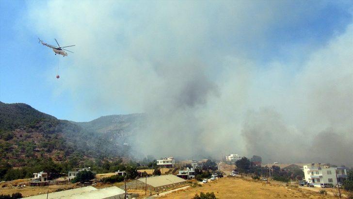 GÜNCELLEME 6 - Mersin'in Silifke ilçesinde çıkan orman yangınına müdahale ediliyor G2